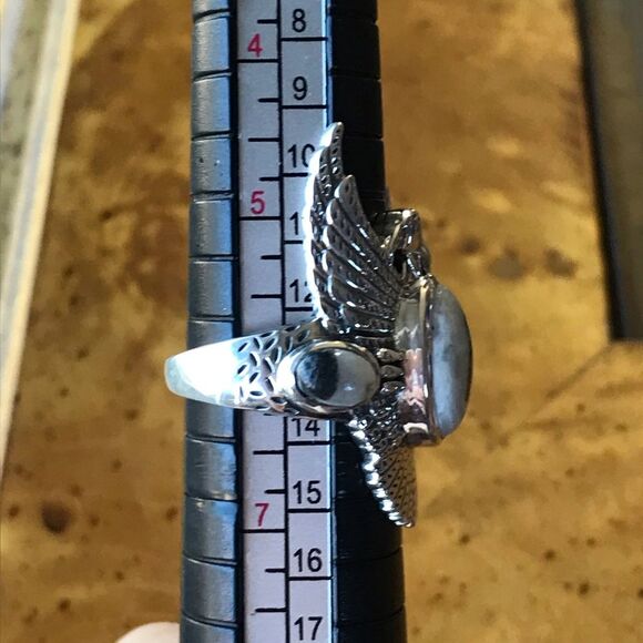 Natural White Buffalo Sterling Silver Eagle Ring Size 6 - Picture 4 of 9